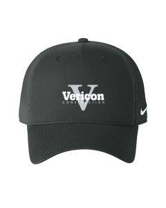 Nike - Snapback Mesh Trucker Cap